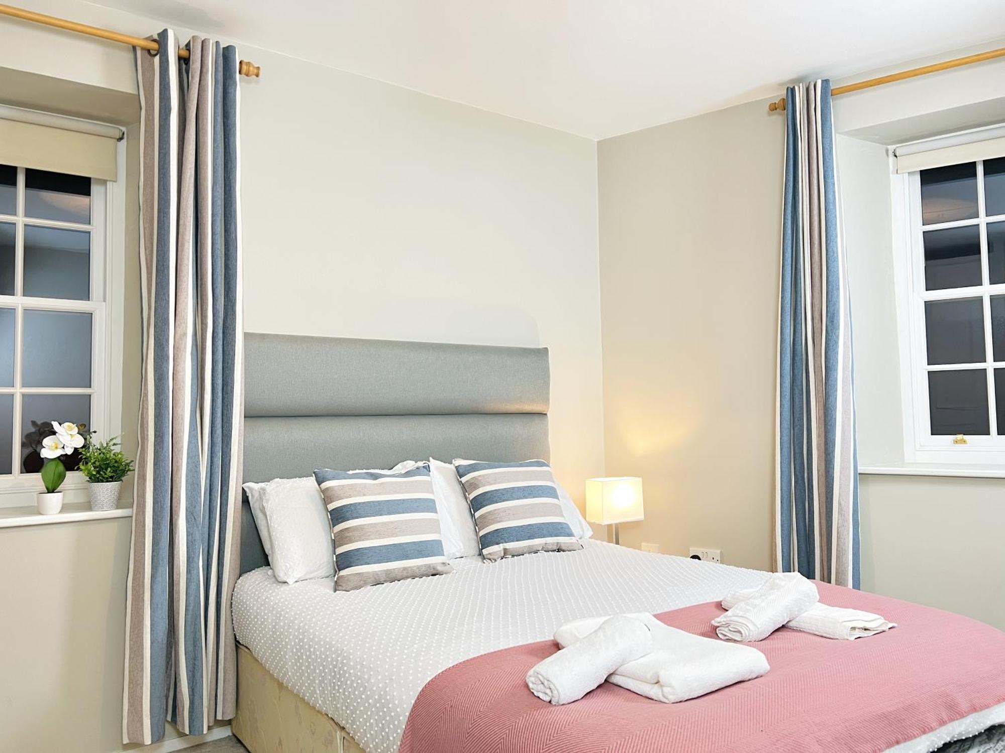 Lovely Spacious Apartment At Temple Bar ดับลิน ภายนอก รูปภาพ