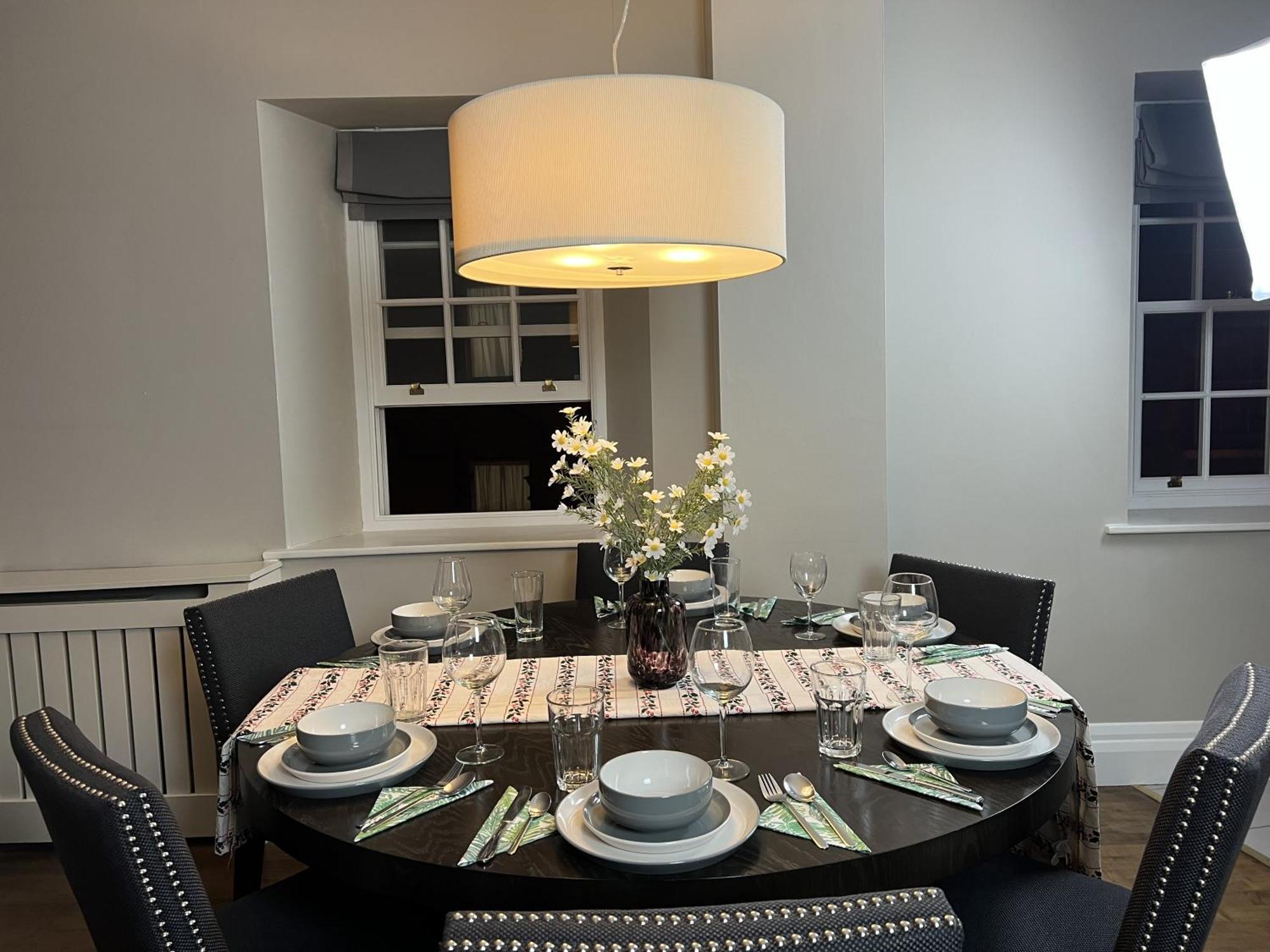 Lovely Spacious Apartment At Temple Bar ดับลิน ภายนอก รูปภาพ